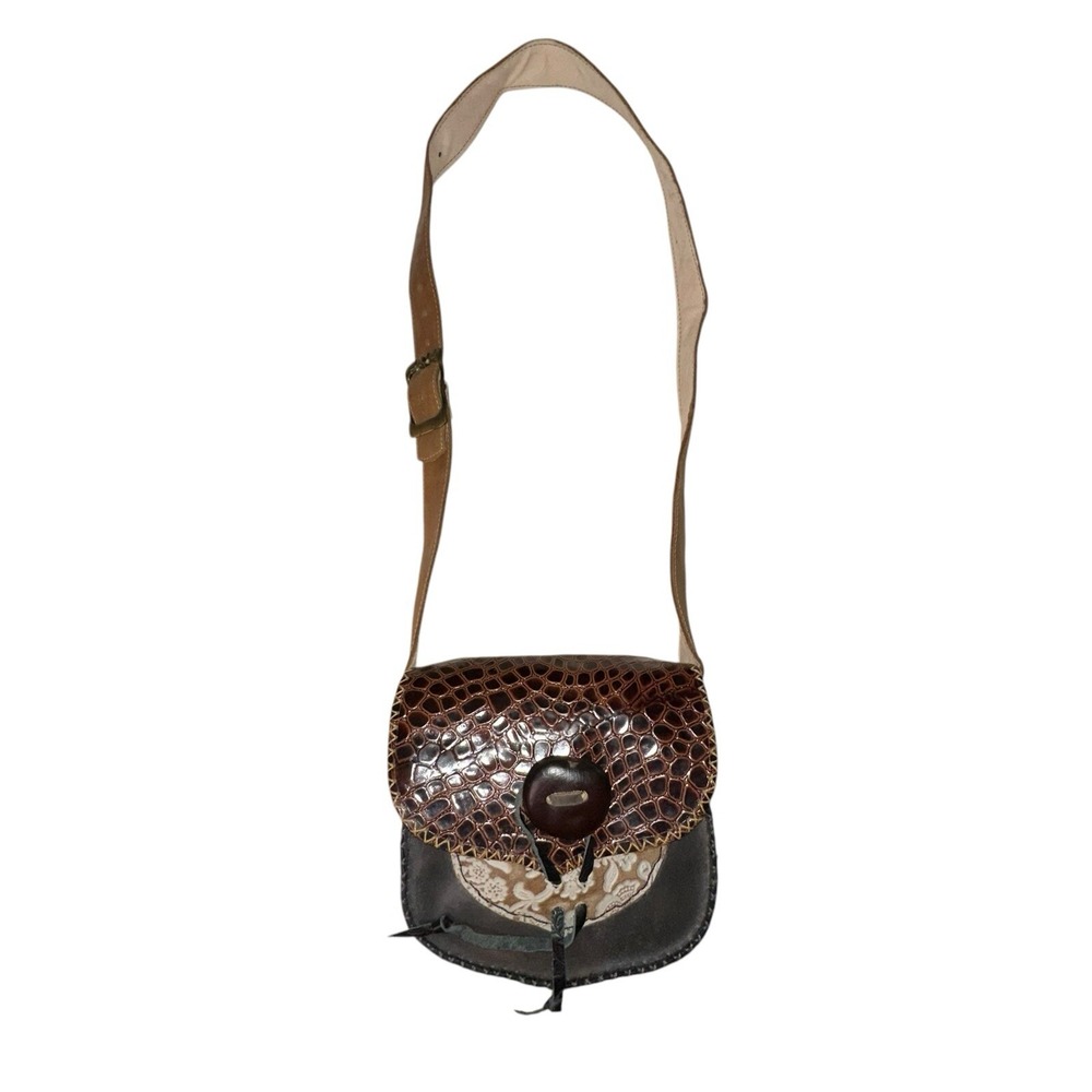 VTG Hippie Boho Shoulder Bag Purse Tooled Brown Leather Handmade Flowers‎ Button